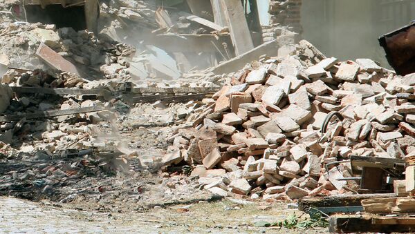 Обломки разрушенного здания - Sputnik Узбекистан