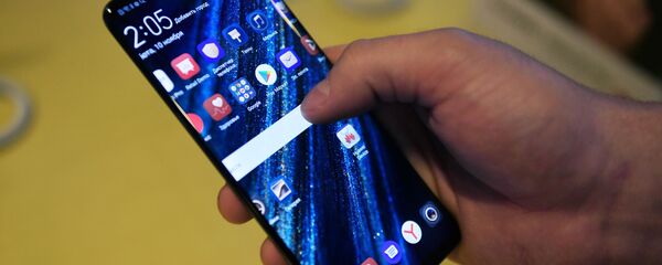 Start prodaj v Rossii flagmanskix smartfonov Huawei - Sputnik O‘zbekiston