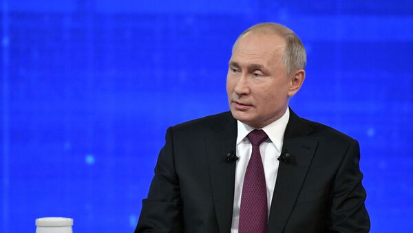 Прямая линия с президентом РФ Владимиром Путиным - Sputnik Узбекистан