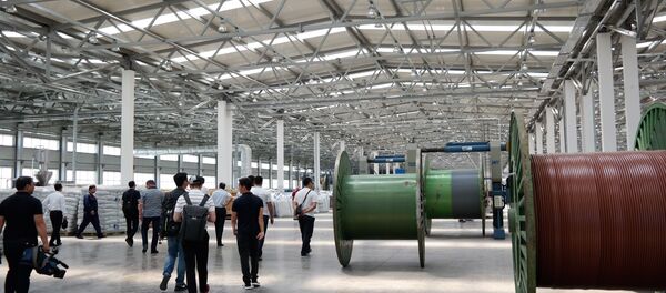 Производство высоковольтных кабелей в Наваи СЭЗ - Sputnik Узбекистан