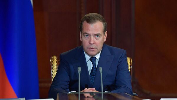 Премьер-министр РФ Д. Медведев провел совещание о реформировании системы компенсационных выплат по уходу за ребёнком - Sputnik Ўзбекистон