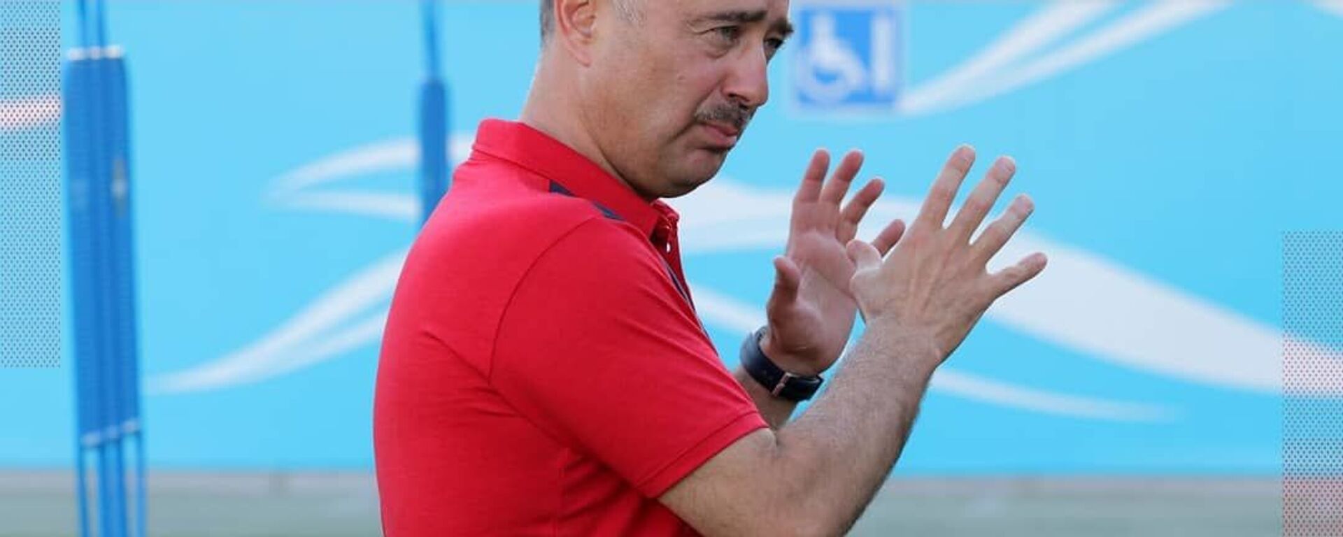Бабаян официально представлен в качестве главного тренера Локомотива - Sputnik Ўзбекистон, 1920, 24.06.2019