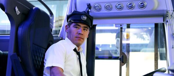Водитель автобуса, Узбекистан - Sputnik Узбекистан