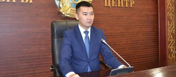 МВД Казахстана: взрывы продолжаются, спасатели не могут потушить пожар МВД Казахстана: взрывы продолжаются, спасатели не могут потушить пожар - Sputnik Узбекистан