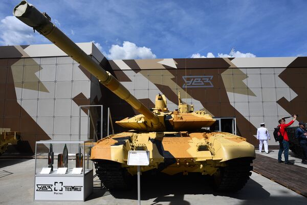 Танк Т-90 МС на Международном военно-техническом форуме Армия-2019  - Sputnik Узбекистан