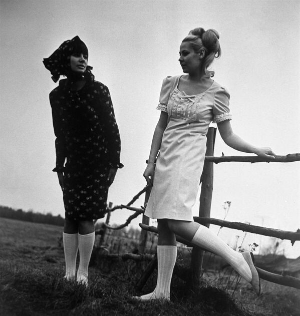Реклама коллекции женской одежды. 1966 год - Sputnik Ўзбекистон