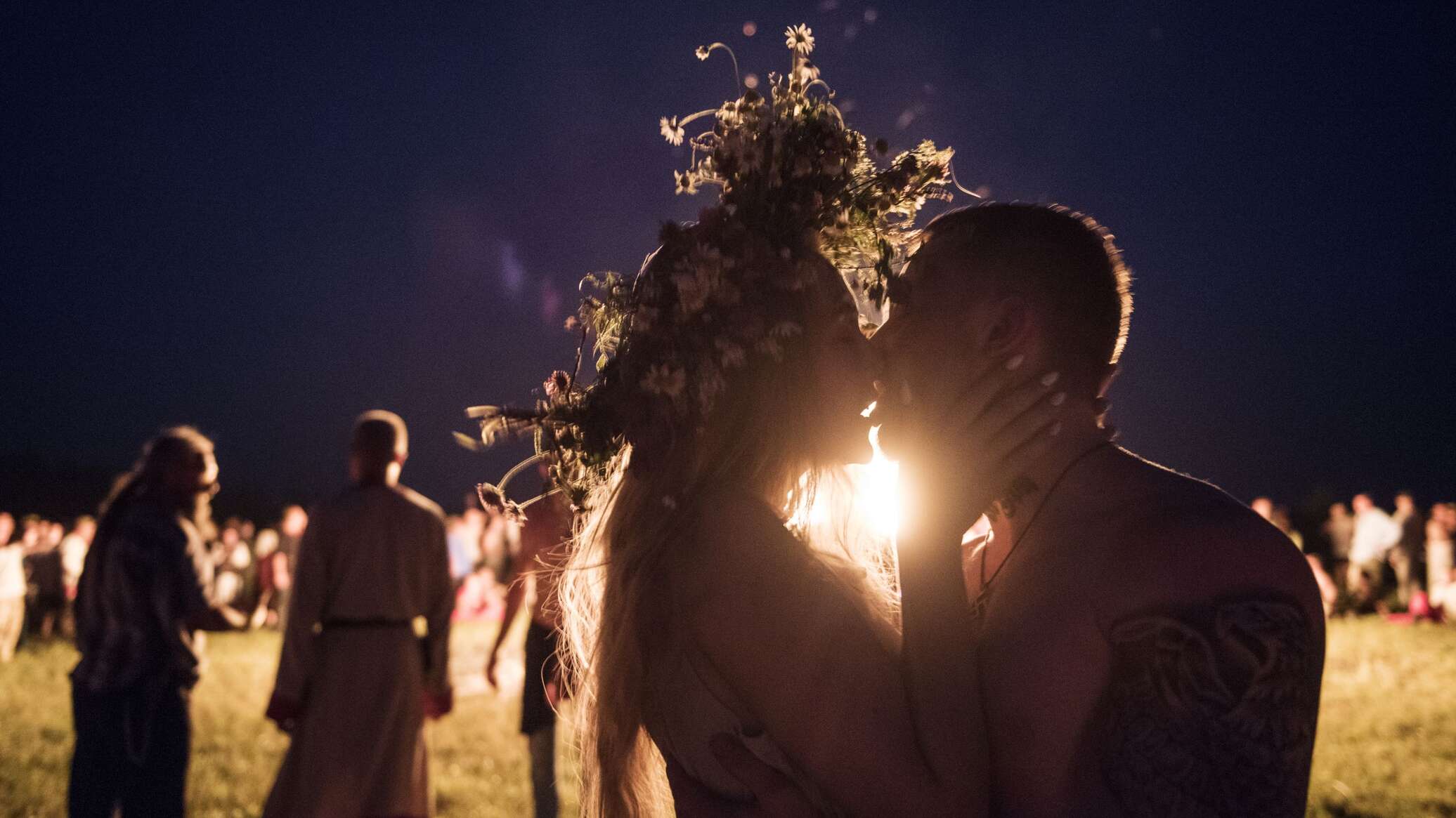 Rus pornosi: Katta yoshli ayol birinchi marta anal jinsiy aloqa qilishga harakat qiladi