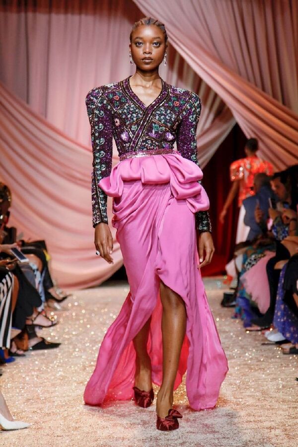 Ульяна Сергеенко посвятила свою новую коллекцию Узбекистану Ульяна Сергеенко посвятила свою новую коллекцию Узбекистану - Sputnik Узбекистан