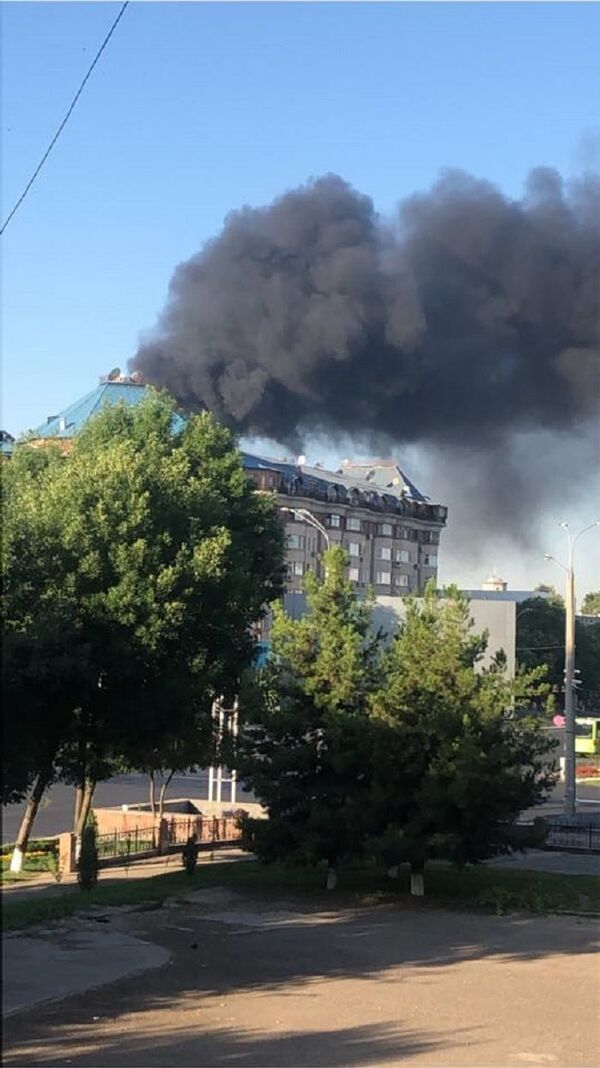 На стройке в Ташкенте вспыхнул пожар - фото - Sputnik Узбекистан