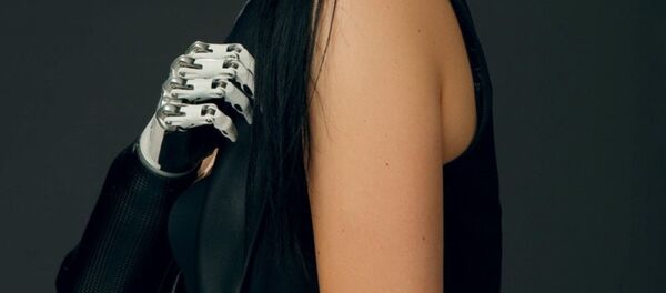 Televizorda yalangoch yulduzlar Porno orgazm video korish