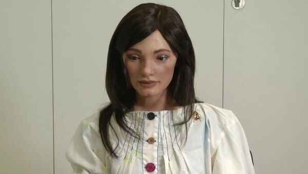 Ай-Да – первый в мире робот-художник. - Sputnik Узбекистан