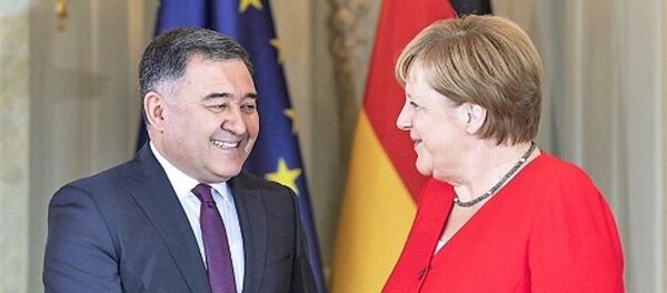 Посол Узбекистана встретился с Ангелой Меркель в Берлине Посол Узбекистана встретился с Ангелой Меркель в Берлине - Sputnik Узбекистан
