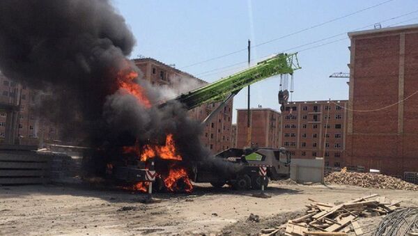 В Ташкенте загорелся автокран, водитель погиб на месте - Sputnik Ўзбекистон