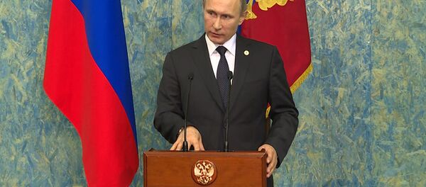 Путин Туркиянинг Россияга қарашли Су-24 самолётини уриб туширишини катта хато, деб ҳисоблайди Путин Туркиянинг Россияга қарашли Су-24 самолётини уриб туширишини катта хато, деб ҳисоблайди - Sputnik Ўзбекистон