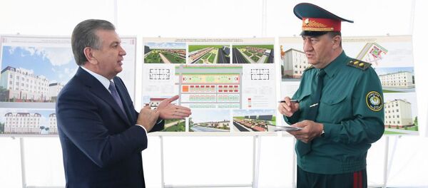 Шавкат Мирзиёев ознакомился с созидательной работой в Хавасте Шавкат Мирзиёев ознакомился с созидательной работой в Хавасте - Sputnik Ўзбекистон