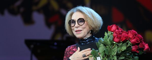 Актриса Инна Чурикова на XXVI церемонии награждения театральной премии Хрустальная Турандот - Sputnik Узбекистан