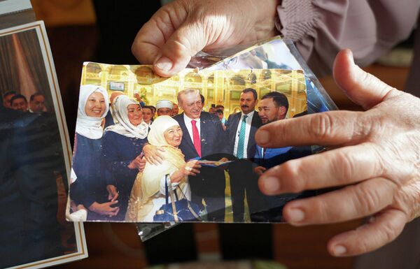 Жара, смирение и равенство: паломница из Казахстана рассказала правду о хадже Жара, смирение и равенство: паломница из Казахстана рассказала правду о хадже - Sputnik Узбекистан