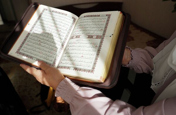 Жара, смирение и равенство: паломница из Казахстана рассказала правду о хадже Жара, смирение и равенство: паломница из Казахстана рассказала правду о хадже - Sputnik Узбекистан