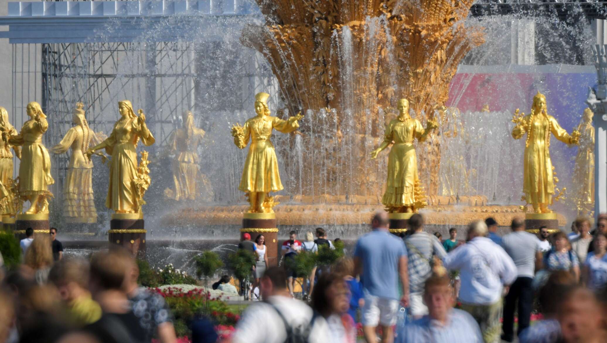 в москве дружба народов