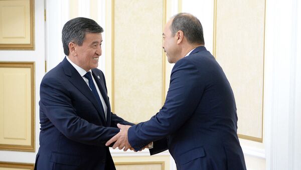 Премьер-министр Узбекистана Абдулла Арипов встретился с президентом Кыргызстана Сооронбаем Жээнбековым - Sputnik Узбекистан