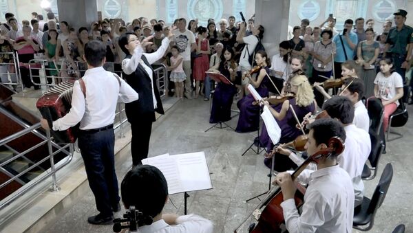 Концерт симфонического оркестра в Ташкентском метро - Sputnik Узбекистан