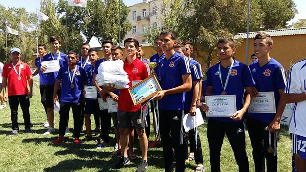 Достойная смена растет: в Бухаре завершился турнир памяти Пахтакора-79 Достойная смена растет: в Бухаре завершился турнир памяти Пахтакора-79 - Sputnik Узбекистан