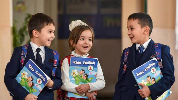 В Узбекистане начинается прием детей в школы по допквоте - Sputnik Узбекистан