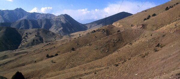 Перевал Камчик в Тянь-Шане - Sputnik Узбекистан