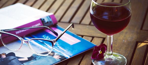 Бокал вина Бокал вина - Sputnik Узбекистан