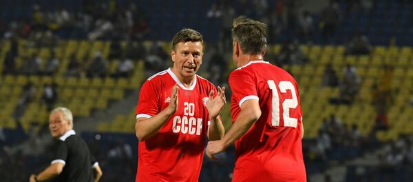 Поздравления после забитого гола СССР - Sputnik Узбекистан