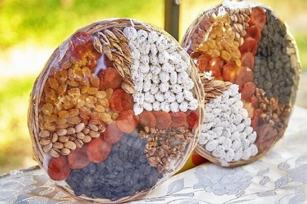 Самса, фастфуд и суши: что ели посетители Gastro Bazaar в Ташкенте - Sputnik Узбекистан