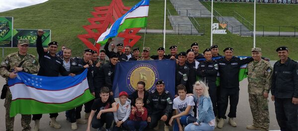 Победители Танкового биатлона — команда Узбекистана Победители Танкового биатлона — команда Узбекистана - Sputnik Узбекистан