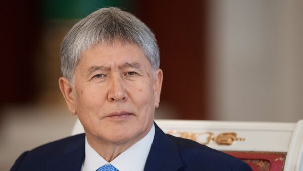Кыргызстанцы в шоке: опубликован список арестованного имущества Атамбаева - Sputnik Ўзбекистон