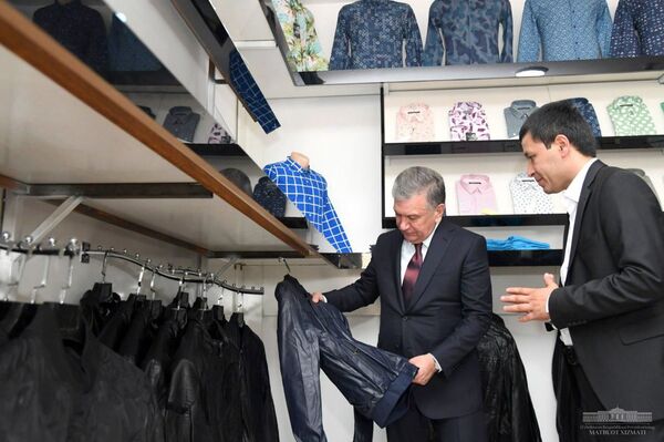 Мирзиёев нашел, куда отправить сомневающихся в успехе реформ Узбекистана Мирзиёев нашел, куда отправить сомневающихся в успехе реформ Узбекистана - Sputnik Узбекистан