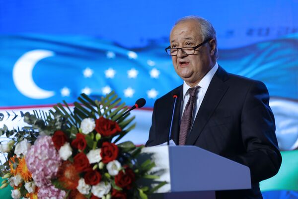  Министр иностранных дел Республики Узбекистан Абдулазиз Камилов выступил с речью на церемонии открытия нового посольства Республики Узбекистан в Пекине - Sputnik Ўзбекистон