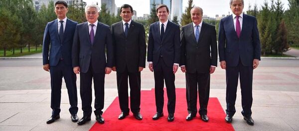 Министр иностранных дел РТ Сироджиддин Мухриддин принял участие в работе Встречи высокого уровня С5+1 в городе Нур-Султан Республики Казахстан - Sputnik Узбекистан