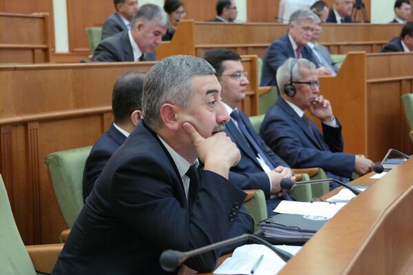 Senat 21-yalpi majlisi. - Sputnik Oʻzbekiston
