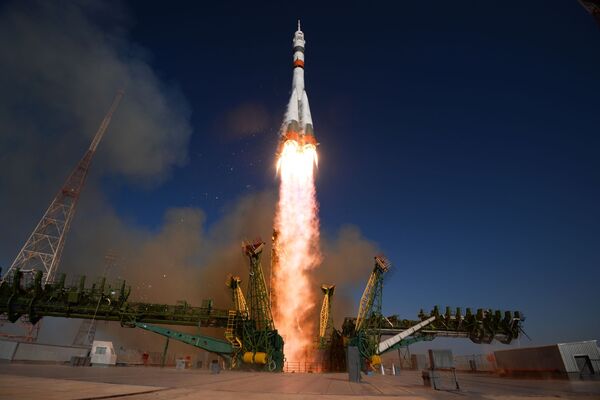 Запуск ракеты-носителя Союз-2.1а с пилотируемым кораблем Союз МС-14 со стартовой площадки космодрома Байконур - Sputnik Узбекистан
