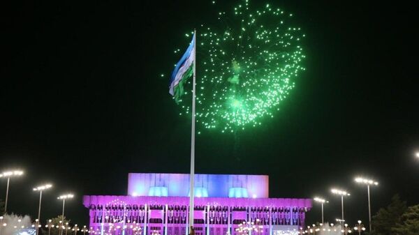 Салют и праздничный Бродвей: что ждет жителей Ташкента в День независимости - Sputnik Узбекистан