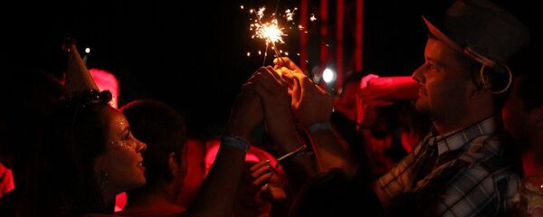 В городе Муйнак состоялся электронный музыкальный фестиваль “Стихия” - Sputnik Узбекистан