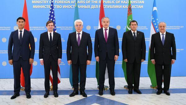 Министр иностранных дел Узбекистана Абдулазиз Камилов принял участие в работе встречи С5+ в городе Нур-Султан Республики Казахстан - Sputnik Узбекистан
