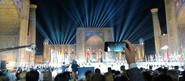 В Самарканде открылся фестиваль Шарк тароналари В Самарканде открылся фестиваль Шарк тароналари - Sputnik Узбекистан