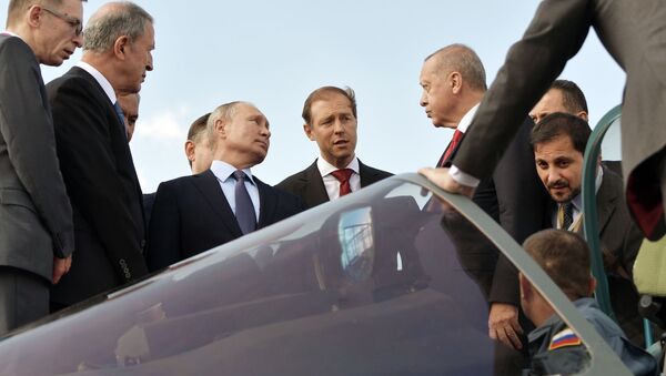 Prezident RF V. Putin i prezident Turtsii R. T. Erdogan posetili aviasalon MAKS 2019 - Sputnik Oʻzbekiston