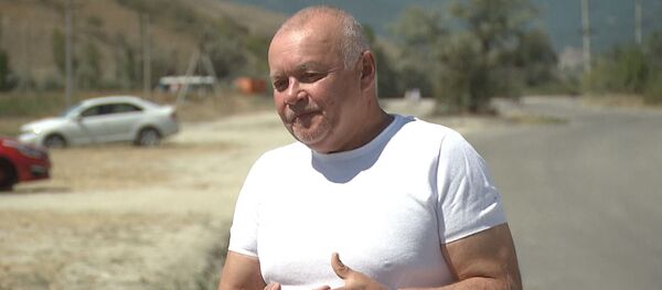 Заявление Дмитрия Киселева об освобождении Вышинского - Sputnik Ўзбекистон