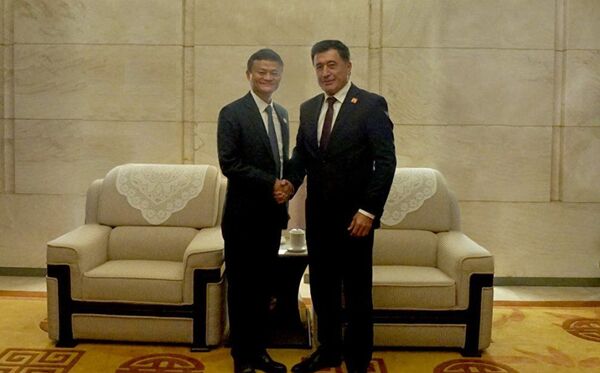 Генсек ШОС провел переговоры с основателем Alibaba Group - Sputnik Узбекистан