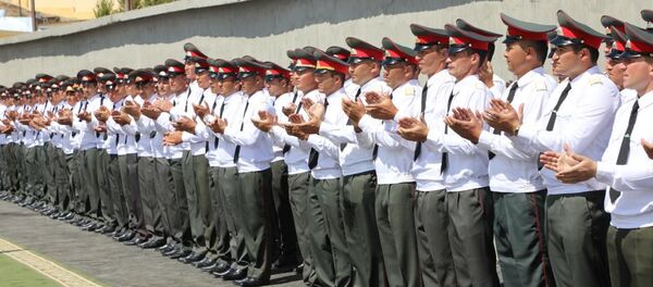 На перевале Камчик построен новый военный городок На перевале Камчик построен новый военный городок - Sputnik Узбекистан