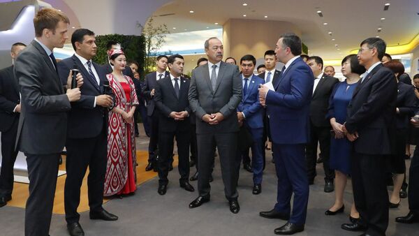Государственный налоговый комитет Узбекистана провёл встречу с коллегами из Китая - Sputnik Узбекистан
