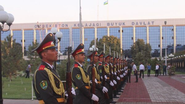 В Андижане установили флаг высотой 64 метра - Sputnik Узбекистан