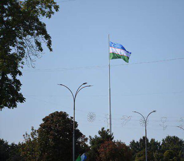 Жители Андижана получили дорогой подарок ко Дню независимости Жители Андижана получили дорогой подарок ко Дню независимости - Sputnik Узбекистан