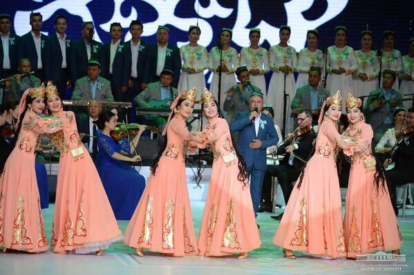 Во Дворце международных форумов “Узбекистан” прошли праздничные торжества, посвященные 28-летию государственной независимости - Sputnik Узбекистан